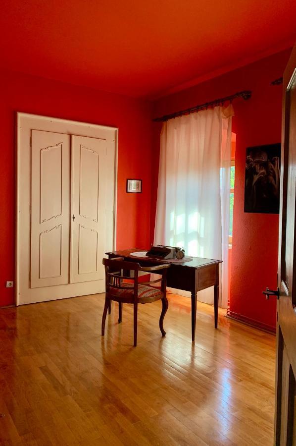 Voeroes Guest House Tîrgu Secuiesc Esterno foto