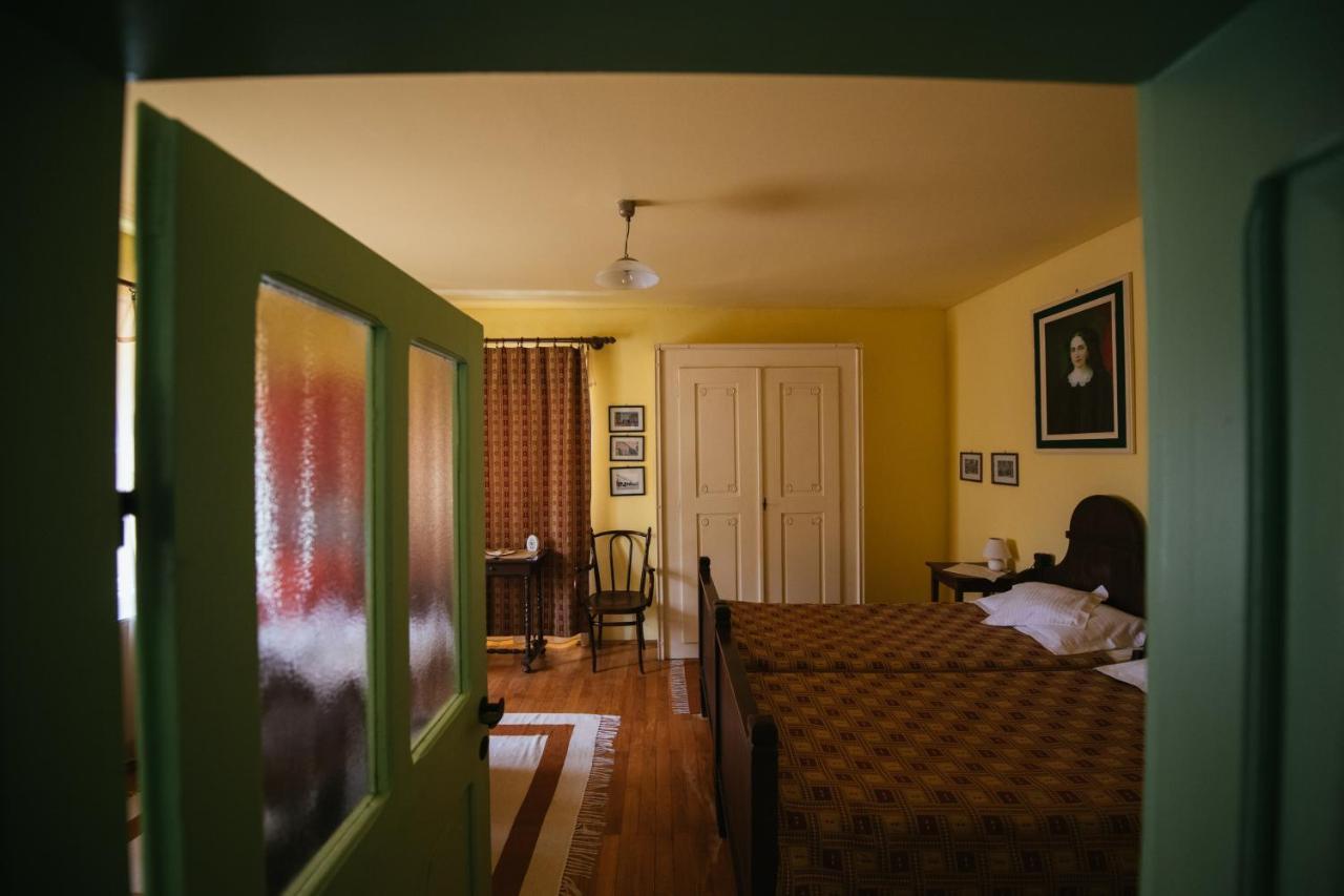 Voeroes Guest House Tîrgu Secuiesc Esterno foto