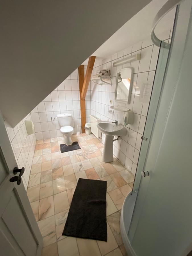 Voeroes Guest House Tîrgu Secuiesc Esterno foto